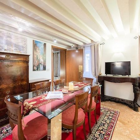 Ca' Del Carro Family Apartment Венеція Екстер'єр фото
