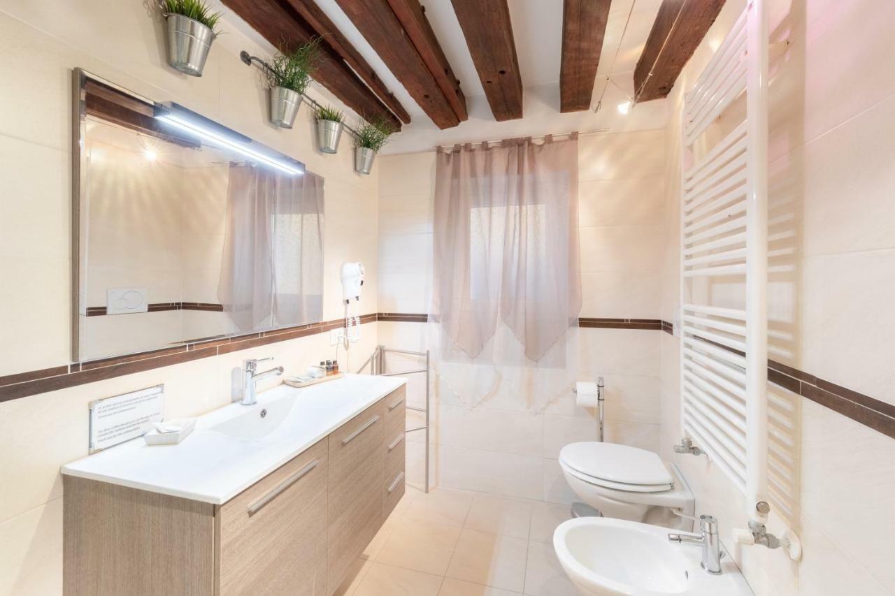 Ca' Del Carro Family Apartment Венеція Екстер'єр фото