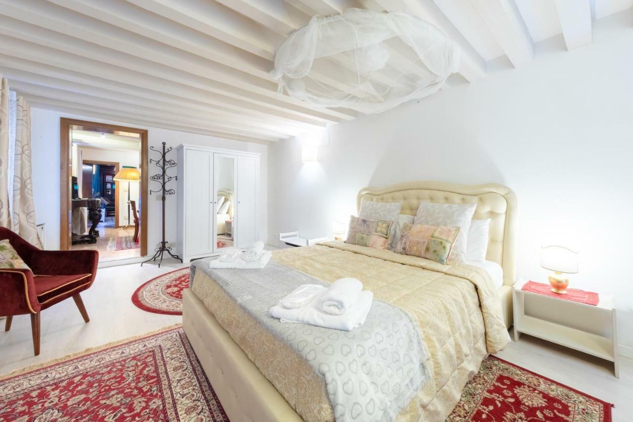 Ca' Del Carro Family Apartment Венеція Екстер'єр фото