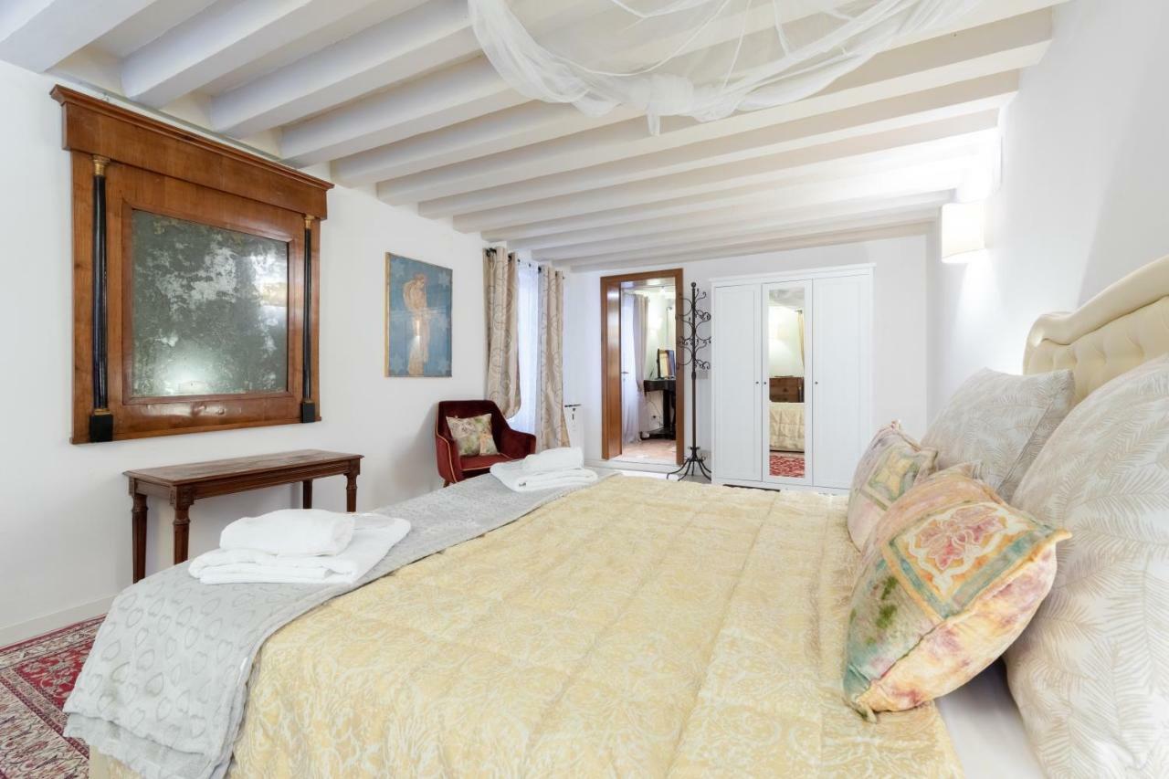 Ca' Del Carro Family Apartment Венеція Екстер'єр фото