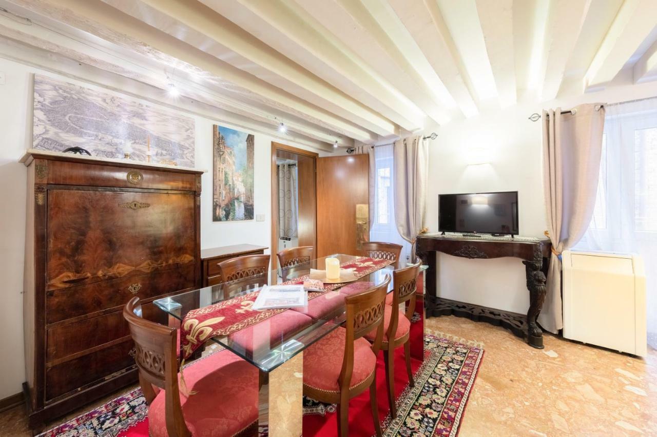 Ca' Del Carro Family Apartment Венеція Екстер'єр фото
